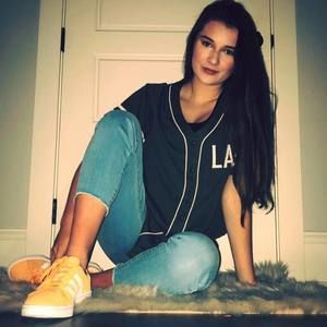 Meet your Posher, Mallory